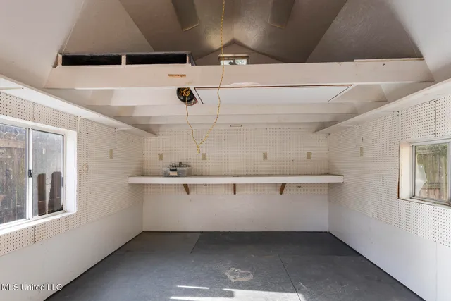 $725,000 | 3801 Old Canton Road, Jackson, MS 39216