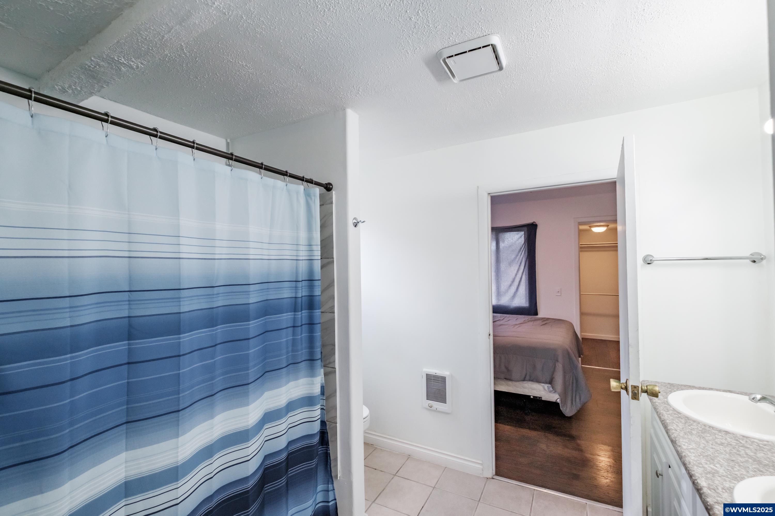 371 Gilbert Street Lebanon, OR 97355 - Photo 11 of 23 Gallery Image 11