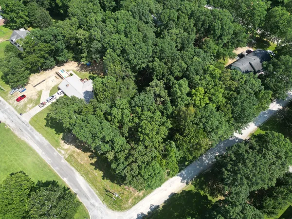 $18,000 | 103 South Village Court, Collinwood, TN 38450