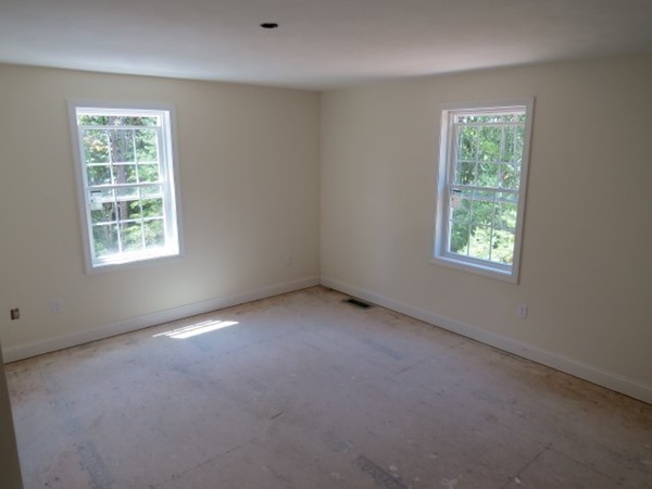 26 Ledge Road Haverhill, MA 01830 - Photo 11 of 20 Gallery Image 11