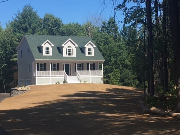 26 Ledge Road Haverhill, MA 01830 - Photo 2 of 20 Gallery Image 2