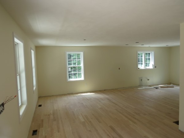 26 Ledge Road Haverhill, MA 01830 - Photo 4 of 20 Gallery Image 4