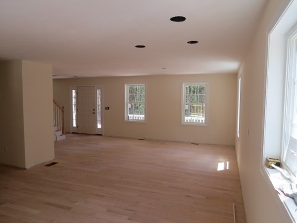 26 Ledge Road Haverhill, MA 01830 - Photo 5 of 20 Gallery Image 5