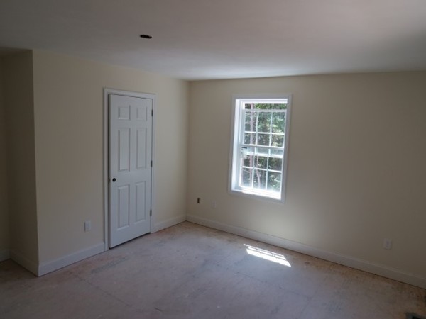 26 Ledge Road Haverhill, MA 01830 - Photo 8 of 20 Gallery Image 8