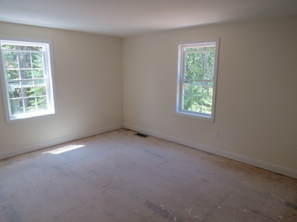 26 Ledge Road Haverhill, MA 01830 - Photo 9 of 20 Gallery Image 9