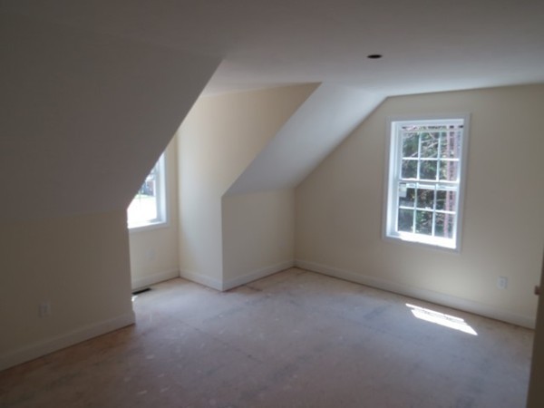 26 Ledge Road Haverhill, MA 01830 - Photo 10 of 20 Gallery Image 10