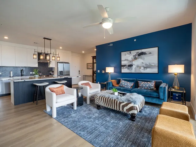 $5,100 | 1701 Simond Avenue, Unit 531, Austin, TX 78723
