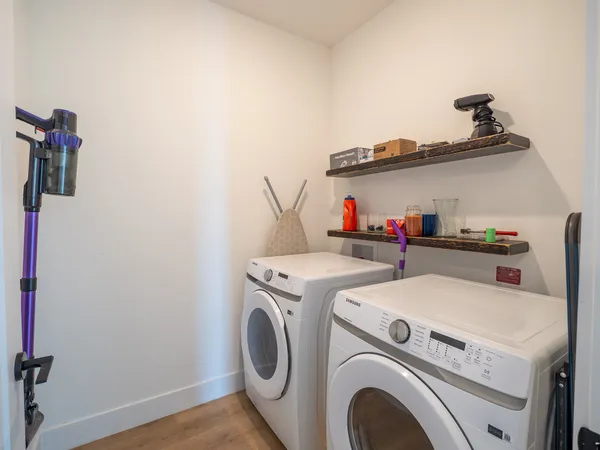 $4,800 | 1701 Simond Avenue, Unit 531, Austin, TX 78723