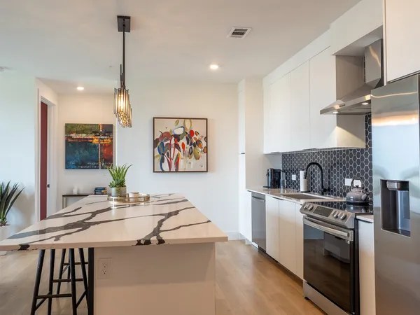 $4,800 | 1701 Simond Avenue, Unit 531, Austin, TX 78723
