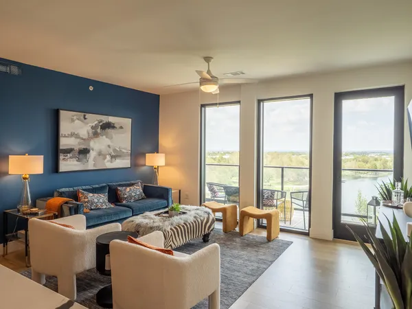 $4,800 | 1701 Simond Avenue, Unit 531, Austin, TX 78723