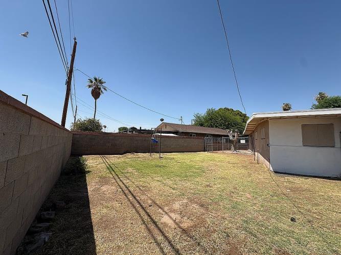 1805 South Magnolia Avenue Yuma, AZ 85364 - Photo 7 of 16