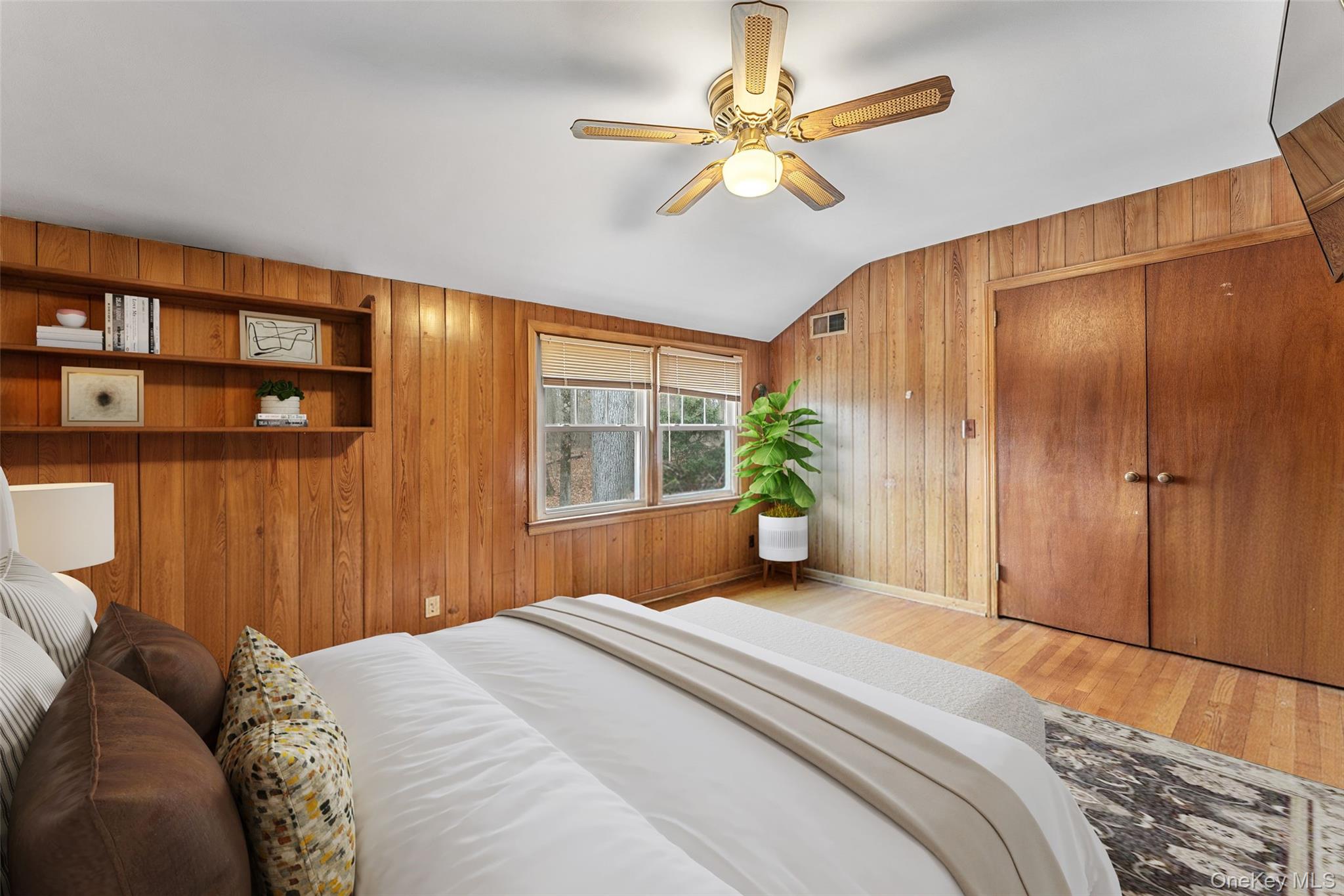 285 Old Colony Road Hartsdale, NY 10530 - Photo 22 of 35 Virtually staged bedroom