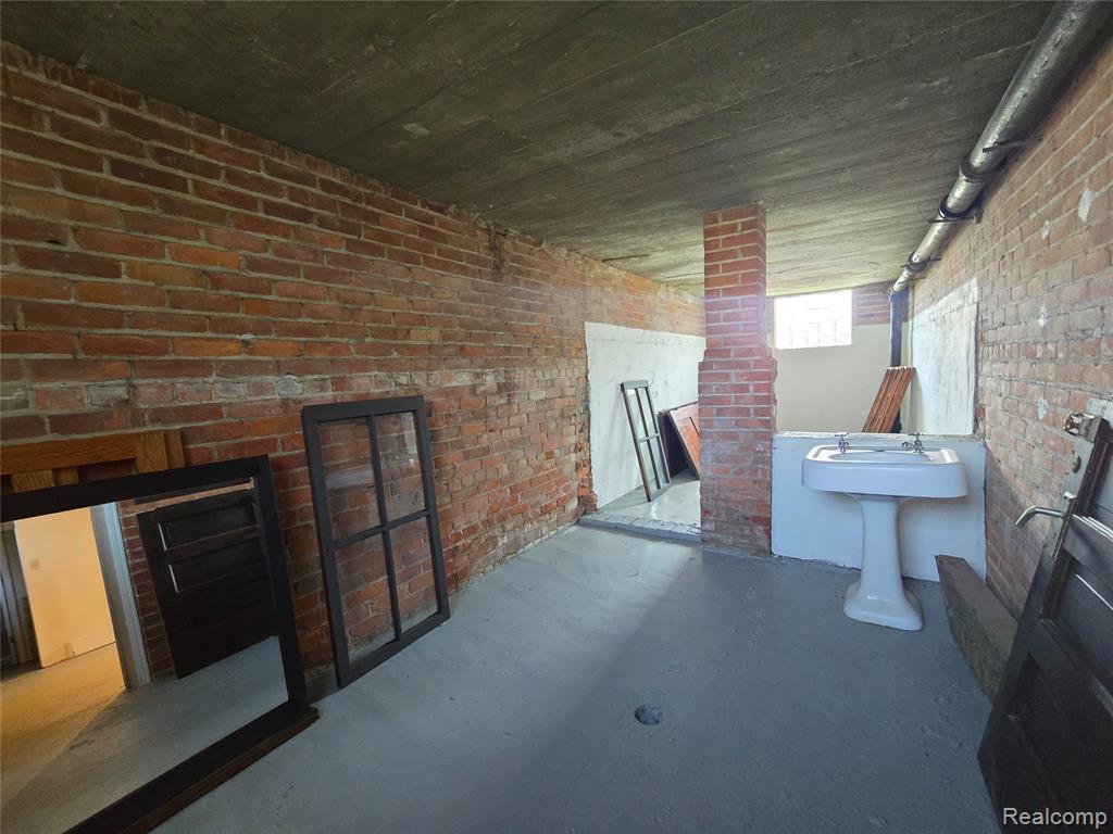 26850 West Seven Mile Road Redford, MI 48240 - Photo 59 of 65