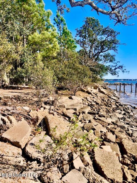 6209 Riviera Drive Biloxi, MS 39532 - Photo 7 of 9 Depris bulkhead