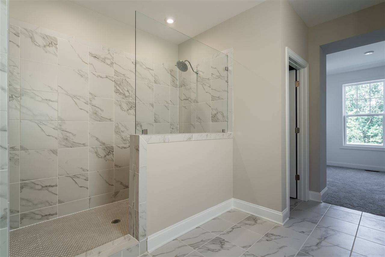 5232 Crescent Square Street Raleigh, NC 27616 - Photo 15 of 29 Owner's Super Shower