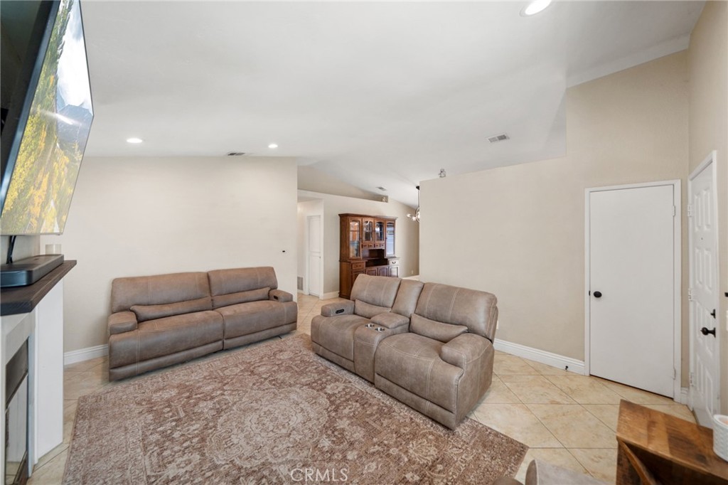 37752 Cresta Del Reyo Murrieta, CA 92563 - Photo 15 of 51