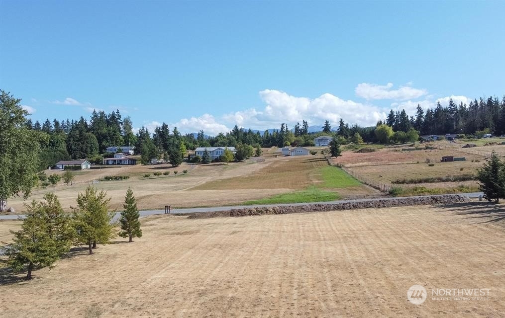 2493 Atterberry Road Sequim, WA 98382 - Photo 8 of 29 a view of a basketball court