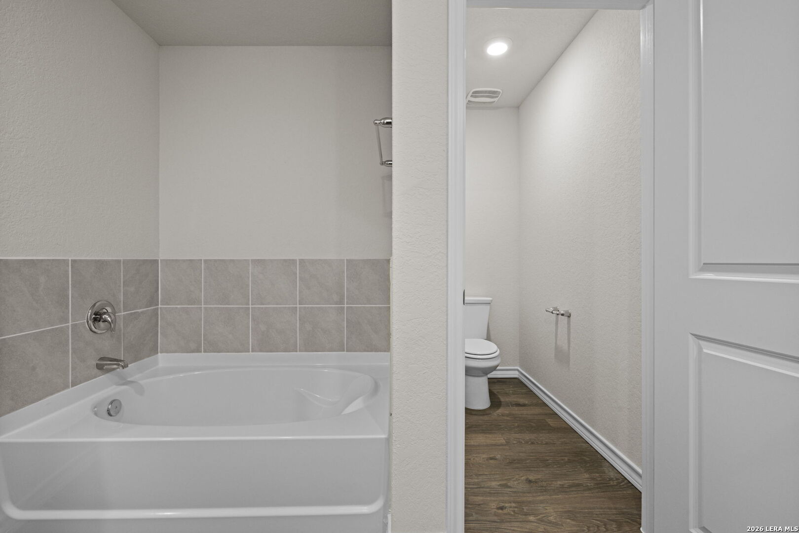 5015 Rancagua Converse, TX 78109 - Photo 16 of 31