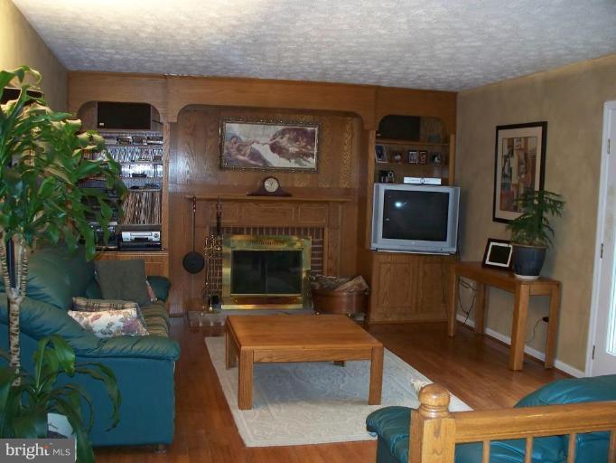602 Monarch Ridge Road Frederick, MD 21703 - Photo 8 of 29 Family Room
