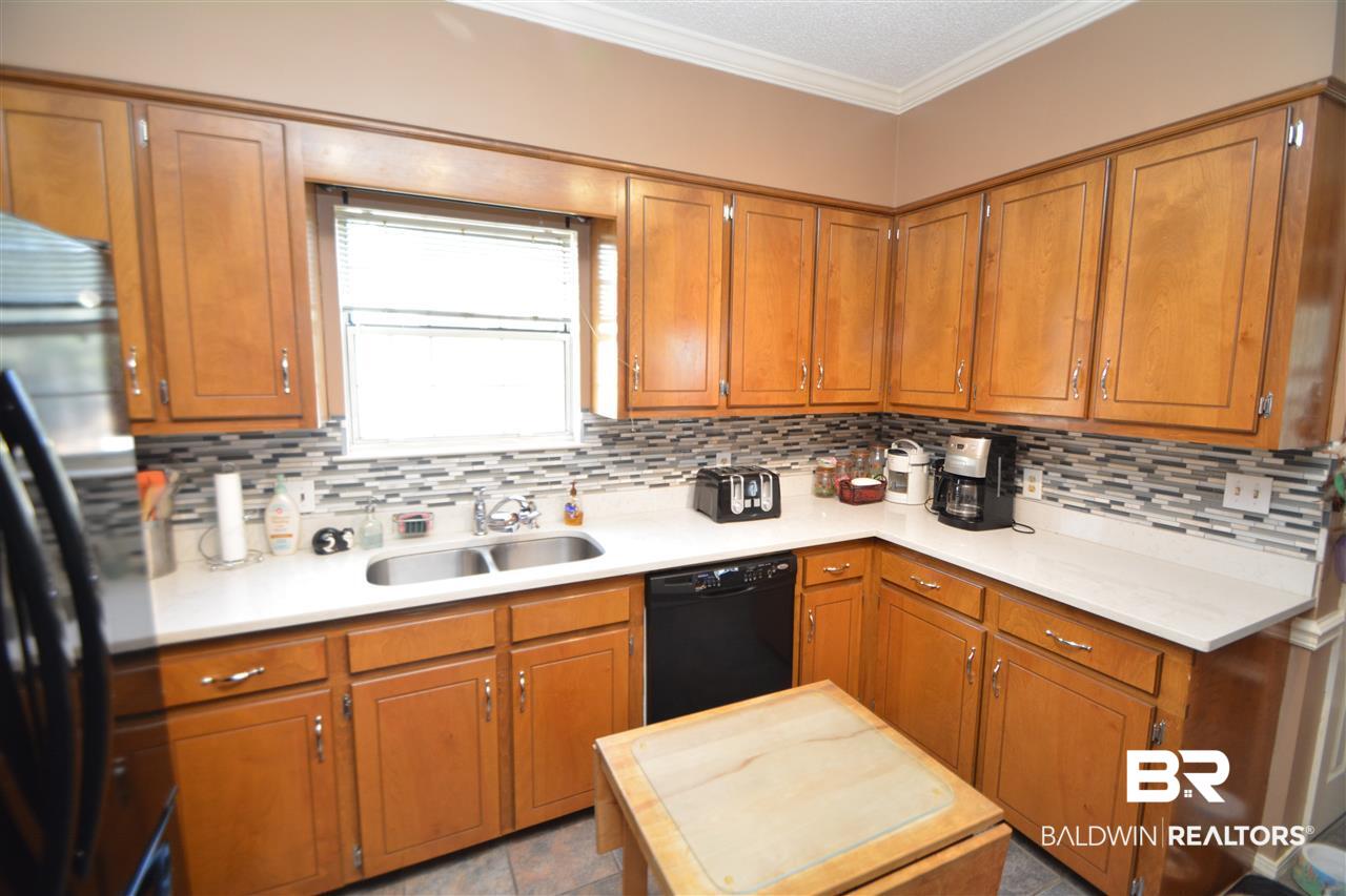 1701 Pine Station Road South Mobile, AL 36695 - Photo 7 of 33
