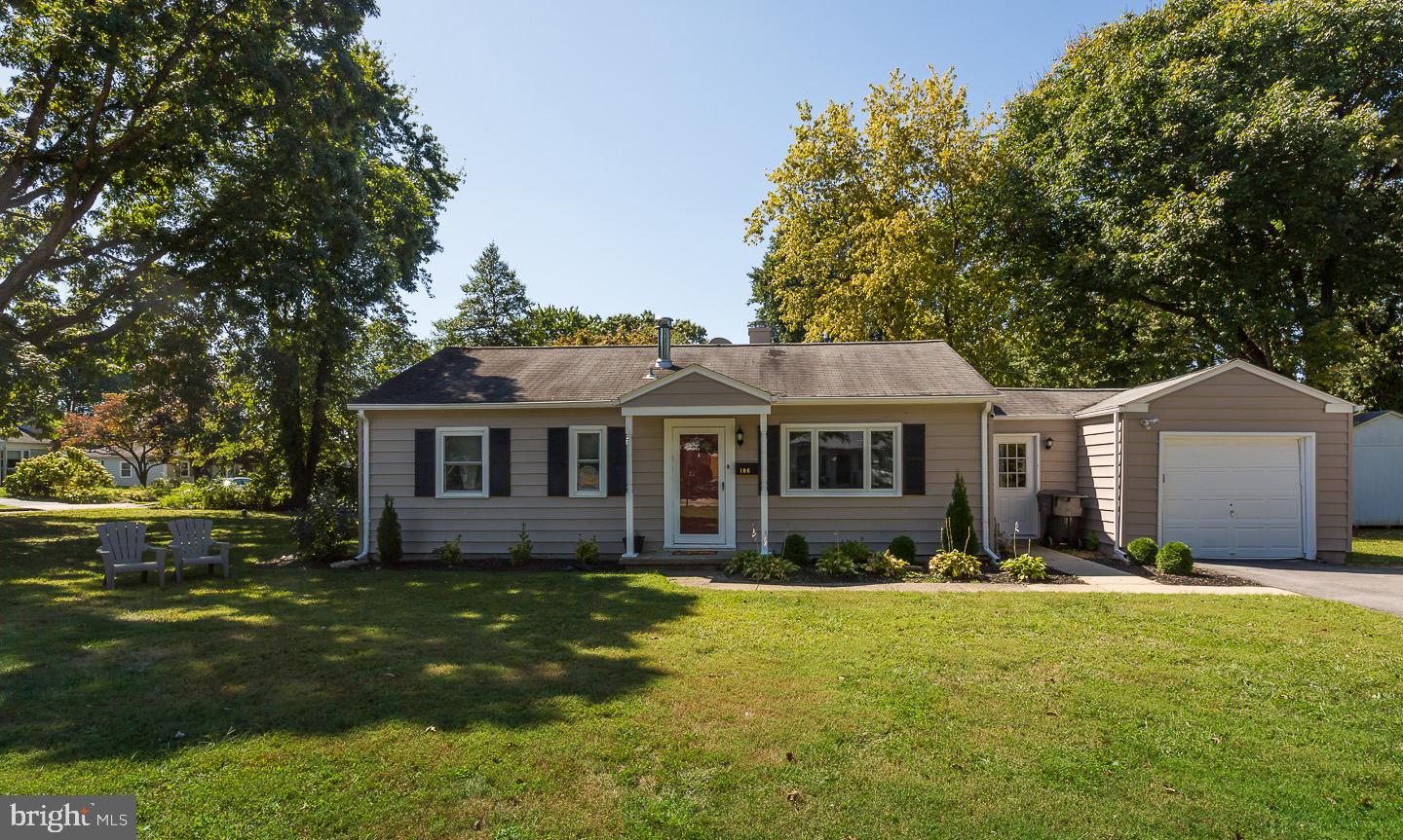 106 Manor Road Paoli, PA 19301 - Photo 2 of 30