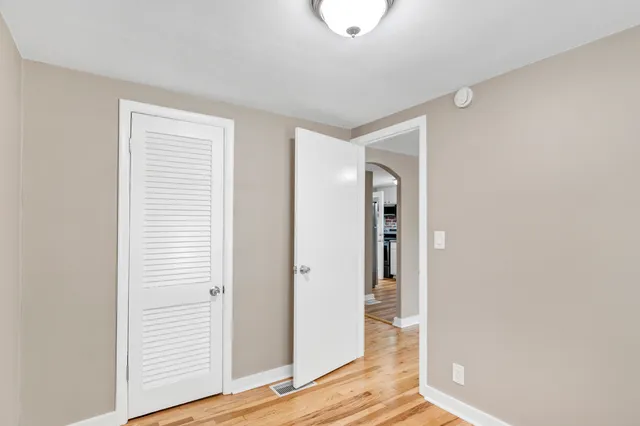 $1,750 | 345 Illinois Street, Carpentersville, IL 60118