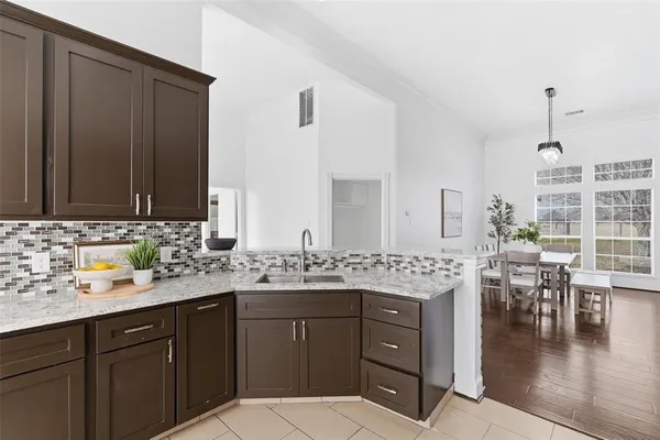 $599,000 | 10840 Farm To Market Road 1895, Kemp, TX 75143