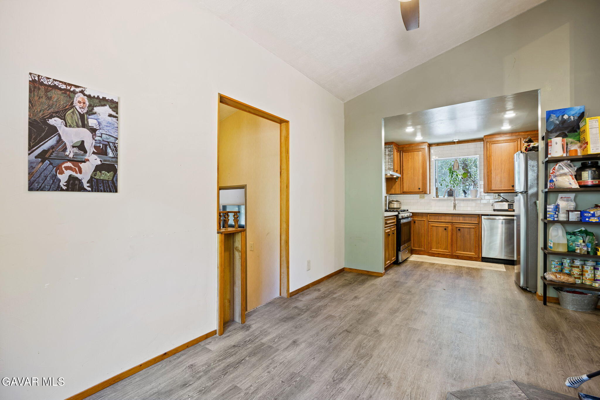 18295 Alps Drive Tehachapi, CA 93561 - Photo 19 of 37 19-web-or-mls-IMG_9749