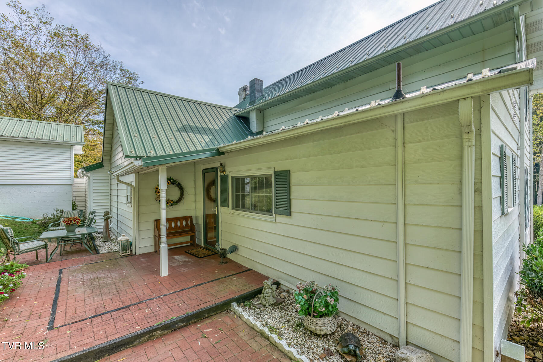 6646 Roan Creek Road Butler, TN 37640 - Photo 14 of 56 6646 Roan Creek Road-33