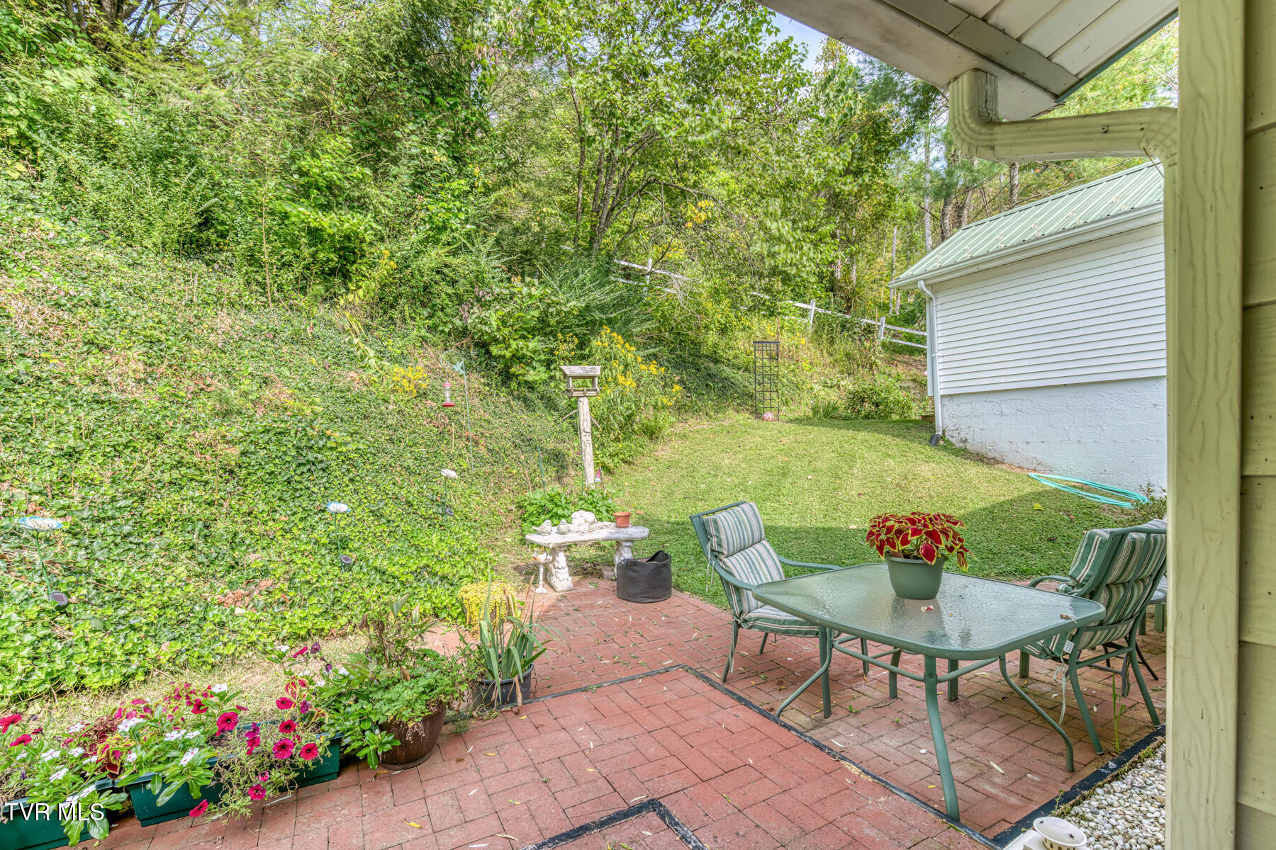 6646 Roan Creek Road Butler, TN 37640 - Photo 15 of 56 6646 Roan Creek Road-34