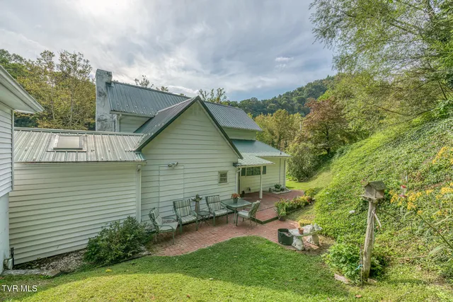 $364,000 | 6646 Roan Creek Road, Butler, TN 37640