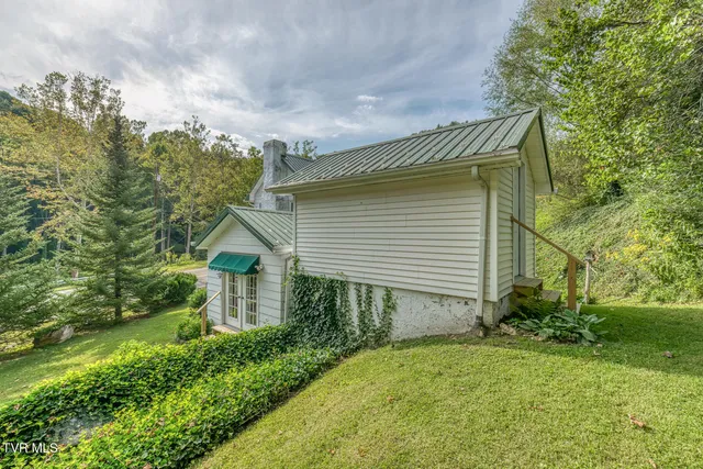 $364,000 | 6646 Roan Creek Road, Butler, TN 37640
