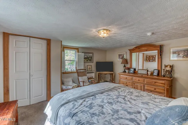 $364,000 | 6646 Roan Creek Road, Butler, TN 37640