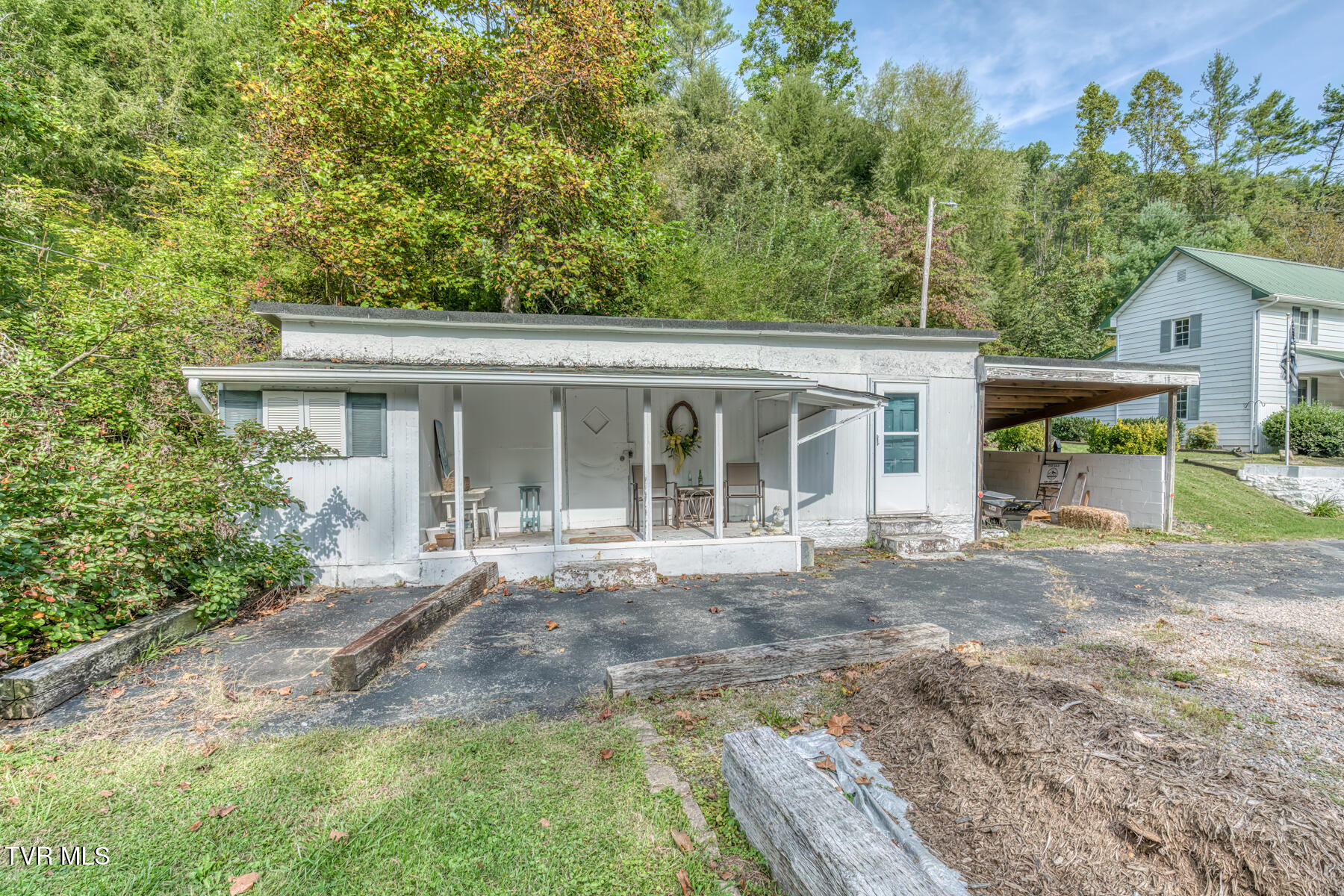 6646 Roan Creek Road Butler, TN 37640 - Photo 47 of 56 6646 Roan Creek Road-42