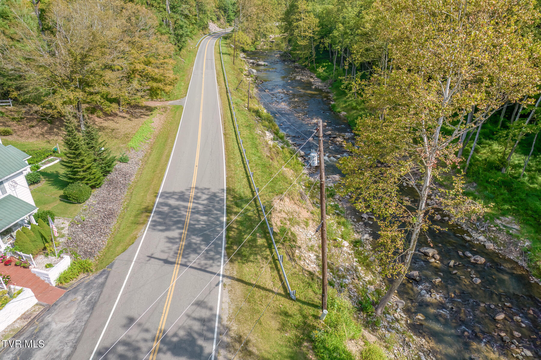 6646 Roan Creek Road Butler, TN 37640 - Photo 49 of 56 6646 Roan Creek Road-45