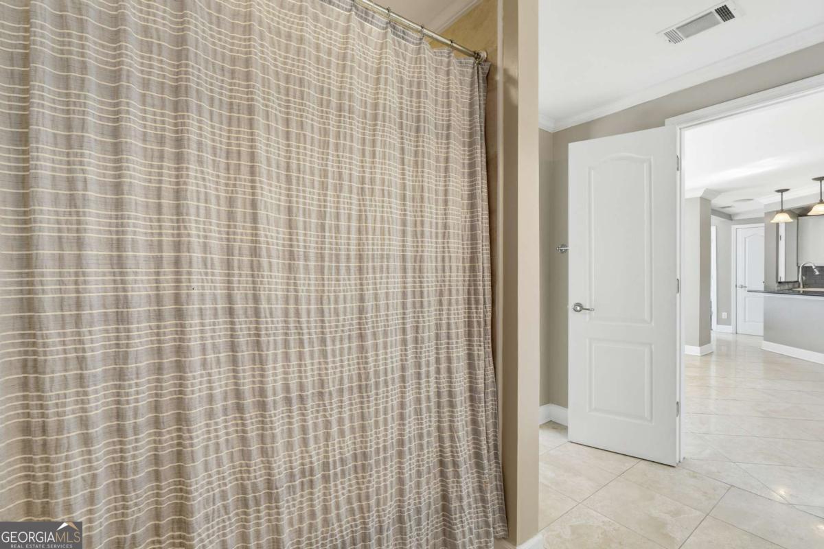 700 Wilmington Island Road, Unit 201 Savannah, GA 31410 - Photo 31 of 51 a view of a bathroom