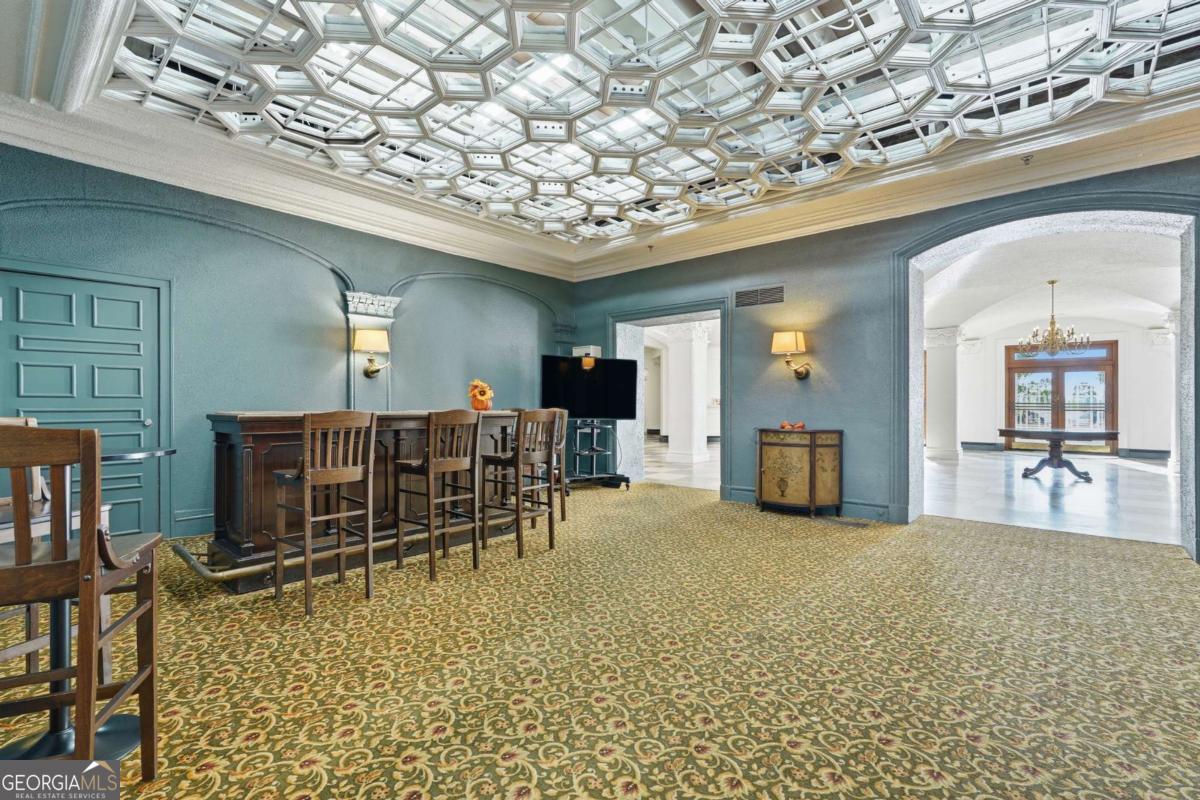 700 Wilmington Island Road, Unit 201 Savannah, GA 31410 - Photo 9 of 51 a living room with furniture