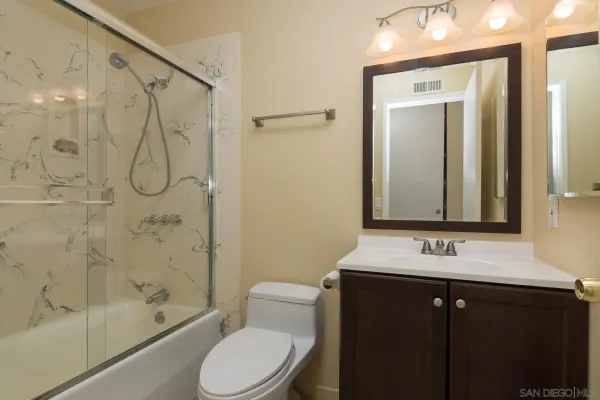 $3,950 | 10939 Avenida Del Gato, San Diego, CA 92126