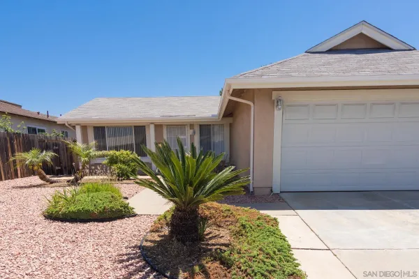 $3,950 | 10939 Avenida Del Gato, San Diego, CA 92126