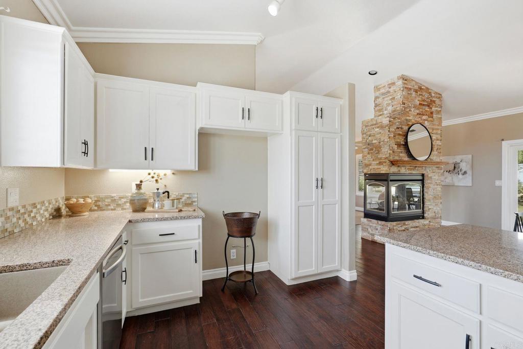 31503 Stardust Lane Valley Center, CA 92082 - Photo 16 of 51