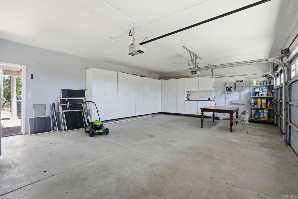 31503 Stardust Lane Valley Center, CA 92082 - Photo 31 of 51 Large 3 Car Garage