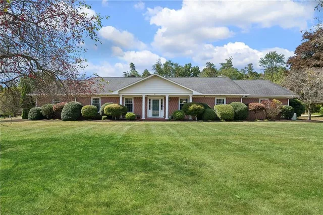 $610,000 | 406 Pennsylvania Avenue, Punxsutawney, PA 15767
