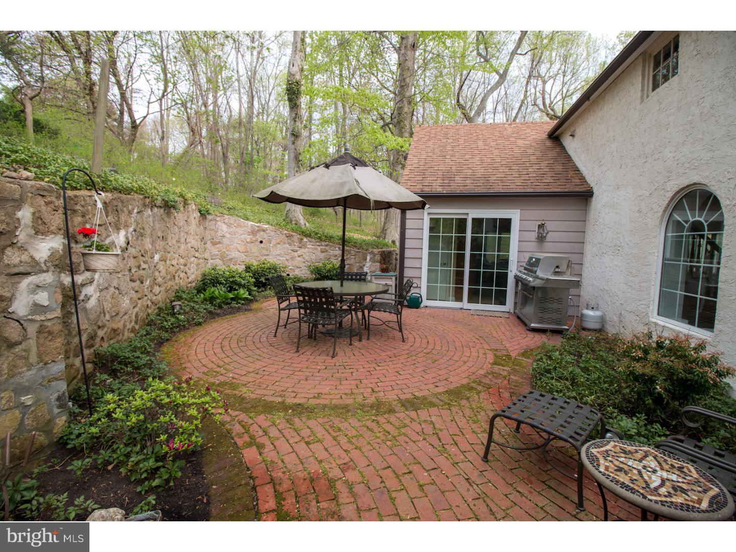 1212 Old Ford Road Huntingdon Valley, PA 19006 - Photo 2 of 22 Patio