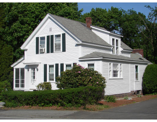 389 Main Street Clinton, MA 01510 - Photo 1 of 1 Gallery Image 1