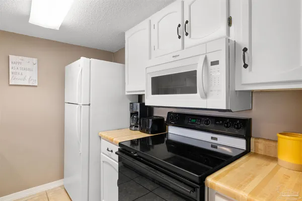 $322,400 | 344 East Beach Boulevard, Unit 10, Gulf Shores, AL 36542