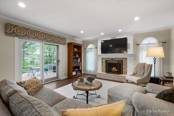 $850,000 | 317 North Westminster Drive, Palatine, IL 60067