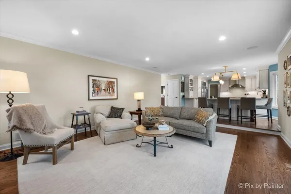 $850,000 | 317 North Westminster Drive, Palatine, IL 60067