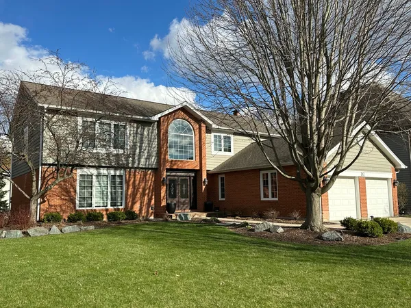 $850,000 | 317 North Westminster Drive, Palatine, IL 60067