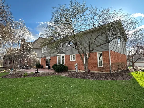 $850,000 | 317 North Westminster Drive, Palatine, IL 60067