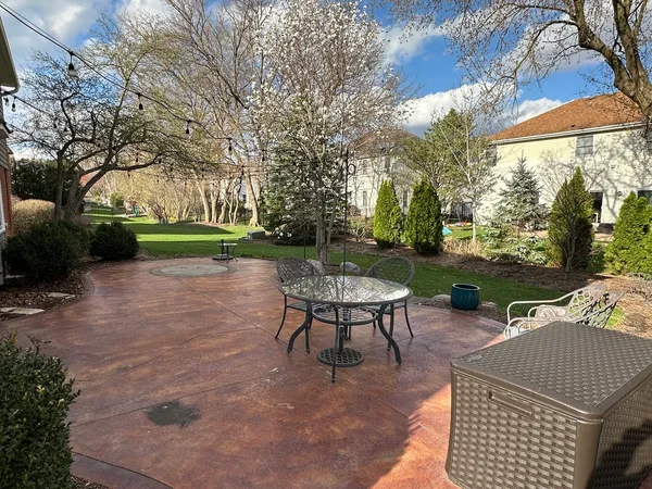 $850,000 | 317 North Westminster Drive, Palatine, IL 60067